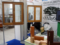 Выставка, деревянные окна